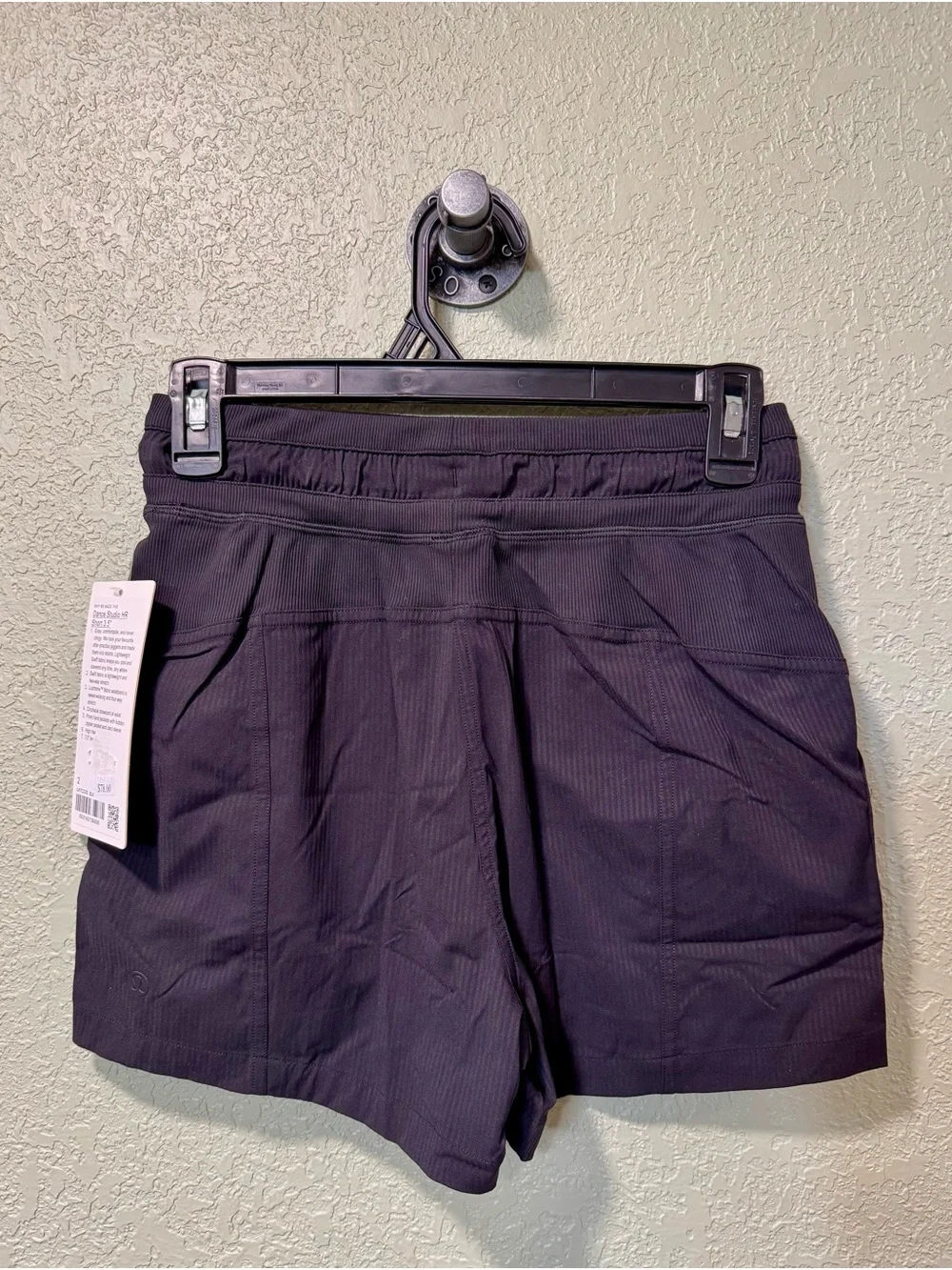 lululemon athletica lightweight athletic